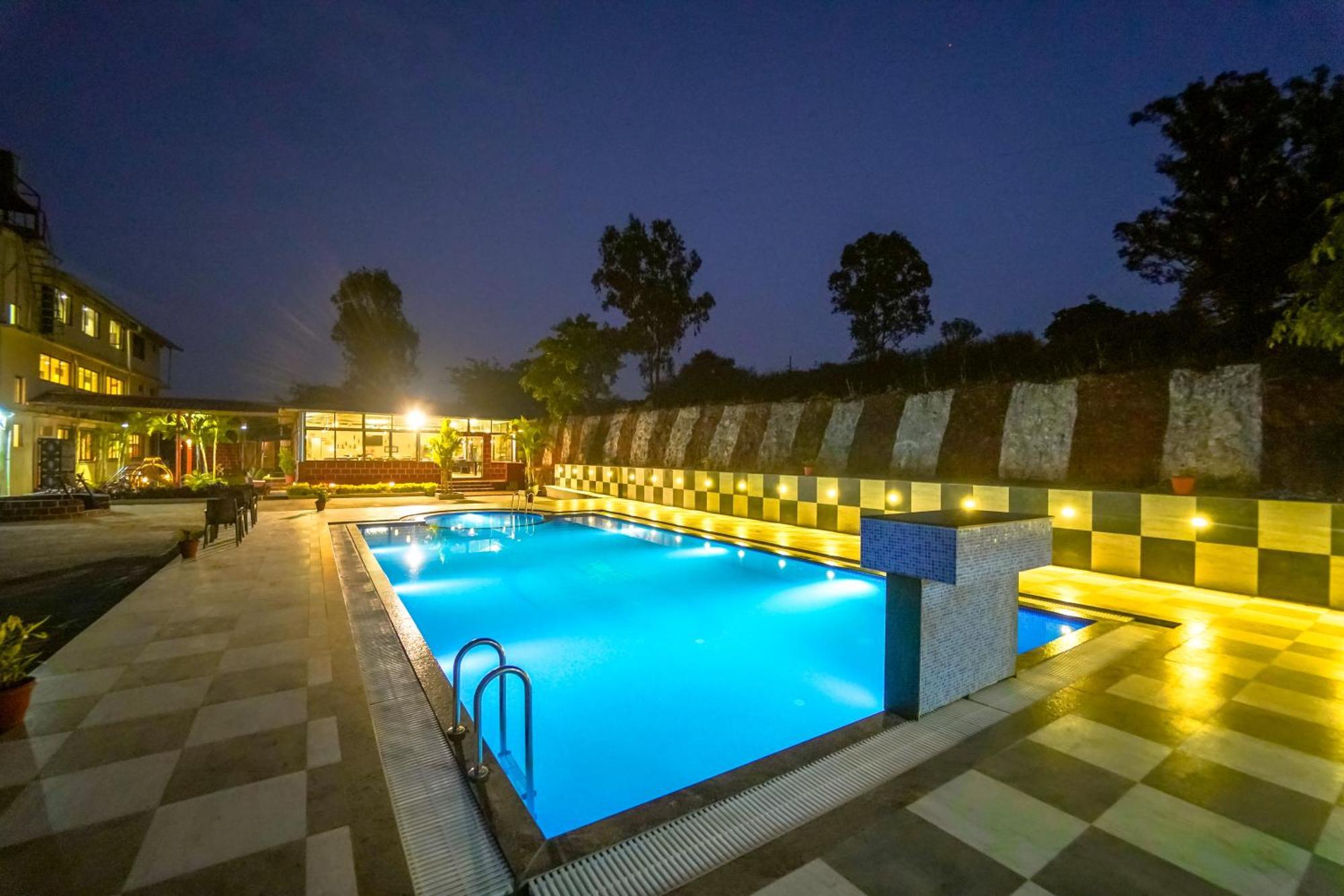 Treebo Jeevan Village Panchgani Exterior photo